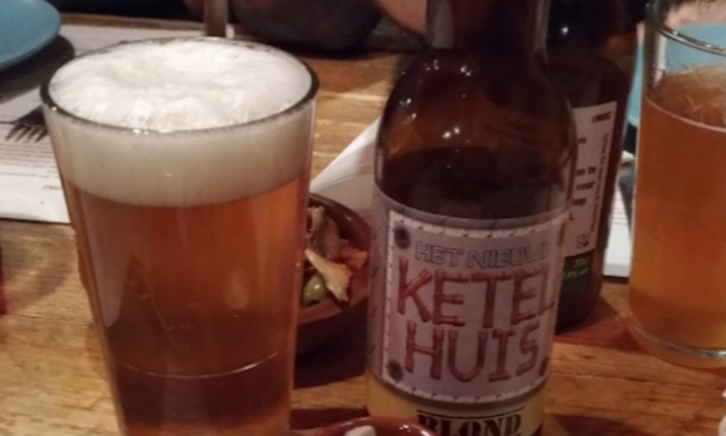 Het Nieuwe Ketelhuis Blond flesje en glas